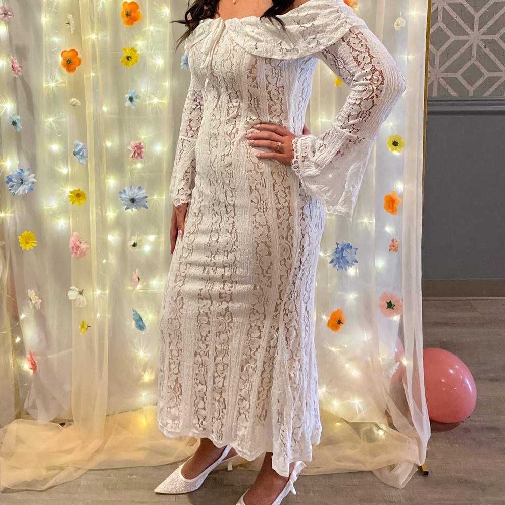 Cider White Lace Long Sleeve Dress
